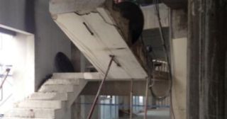 Демонтаж лестницы Выборг, цена от 2992 руб.
