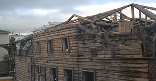 Демонтаж деревянных конструкций в Выборге - расценки от 1050 рублей - Сварной-Вбр