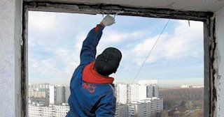 Демонтаж остекления балкона в Выборге - цена от 578 руб. - Сварной-Вбр
